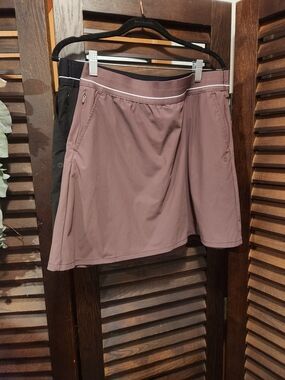 Soybu Set of 2 Black and Mauve Athletic Skorts